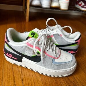 Nike air forces women’s size 7